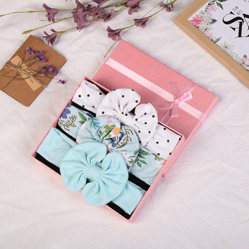 <img src="headband-main.jpg" alt="Printed Baby Headband Set with soft colorful bows for newborns">