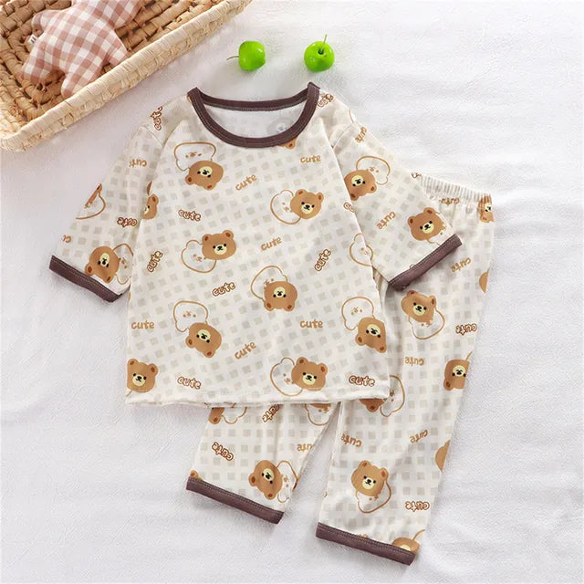 → Alt: Side view of Children Summer Pajamas showing three-quarter sleeves and comfortable fit