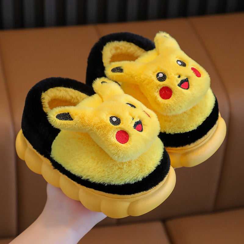 "Winter Children's Cotton Slippers – non-slip sole close-up"