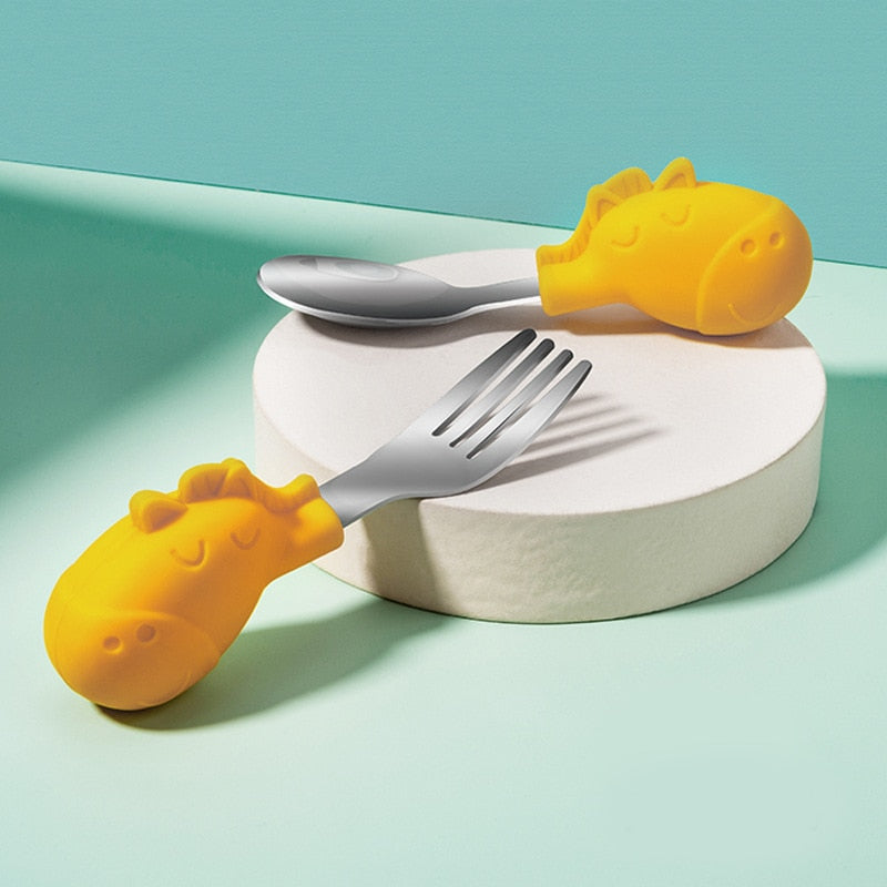 Parent feeding baby using Non-Spill Baby Feeding Bowl and Spoon Set
