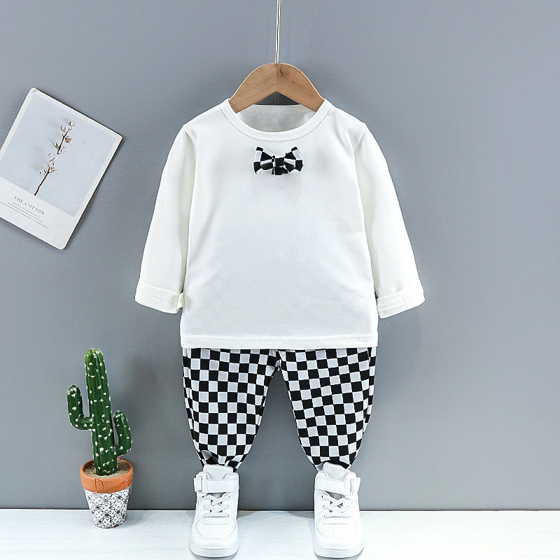 “Boys Spring and Autumn Suit outfit displayed on hanger”