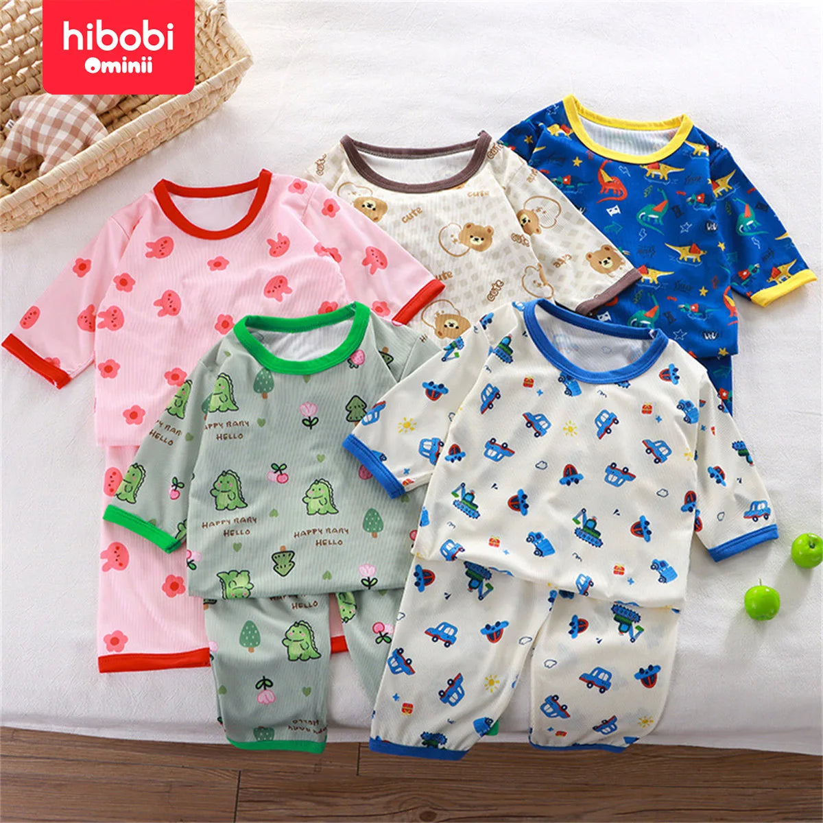 → Alt: Children Summer Pajamas 2-piece set with three-quarter sleeve top and matching pants