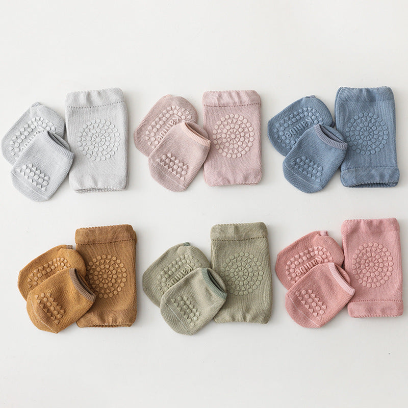 <img src="baby-knee-pad-socks-set-2.jpg" alt="Non-slip Baby Knee Pad Socks Set soft cotton" />
