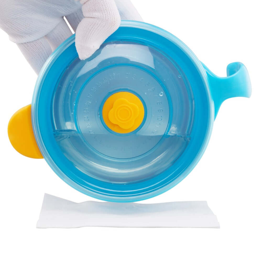 non-spill baby feeding bowl used by toddler during mealtime