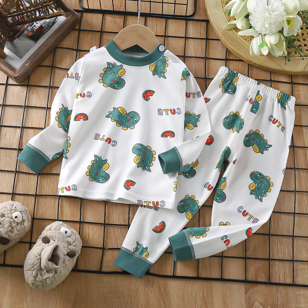 Boys Girls Pajama Sets cartoon print long sleeve top and pants
