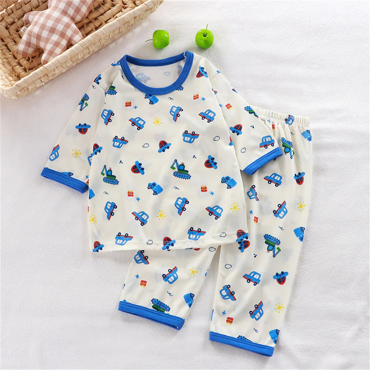 → Alt: Fun and colorful patterns on Children Summer Pajamas for playful style